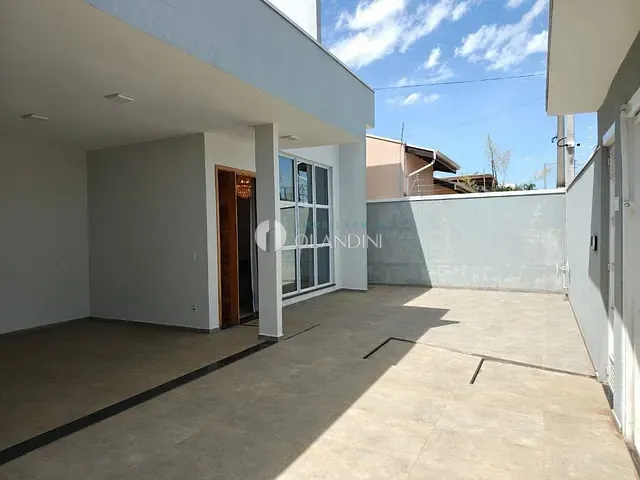 Casa com 312m² 3 quartos e 2 banheiros, à venda, no bairro Nova Europa 2 em Artur Nogueira