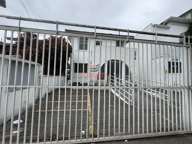 Casa com 700m² 3 quartos e 3 banheiros, à venda, no bairro Jardim Paulista em São Paulo
