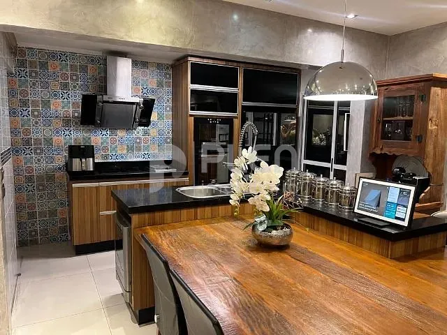 Casa 3 quartos e 3 banheiros, à venda, no bairro horto florestal em São Paulo