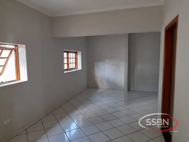Casa com 475m², à venda, no bairro Centro em Nova Odessa