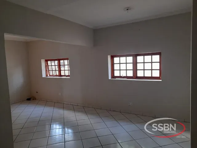 Casa com 475m², à venda, no bairro Centro em Nova Odessa