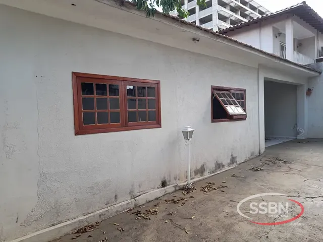 Casa com 475m², à venda, no bairro Centro em Nova Odessa