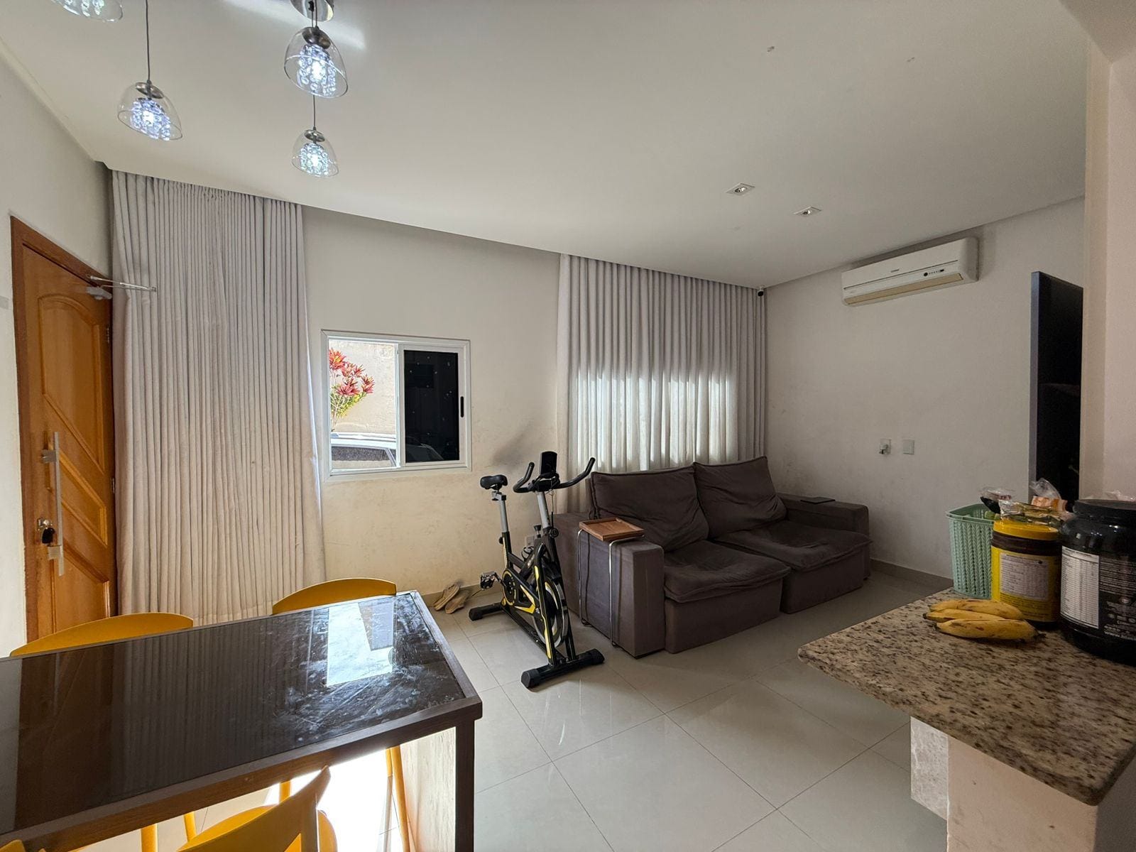 Casa à venda com 3 quartos, 140m² - Foto 2