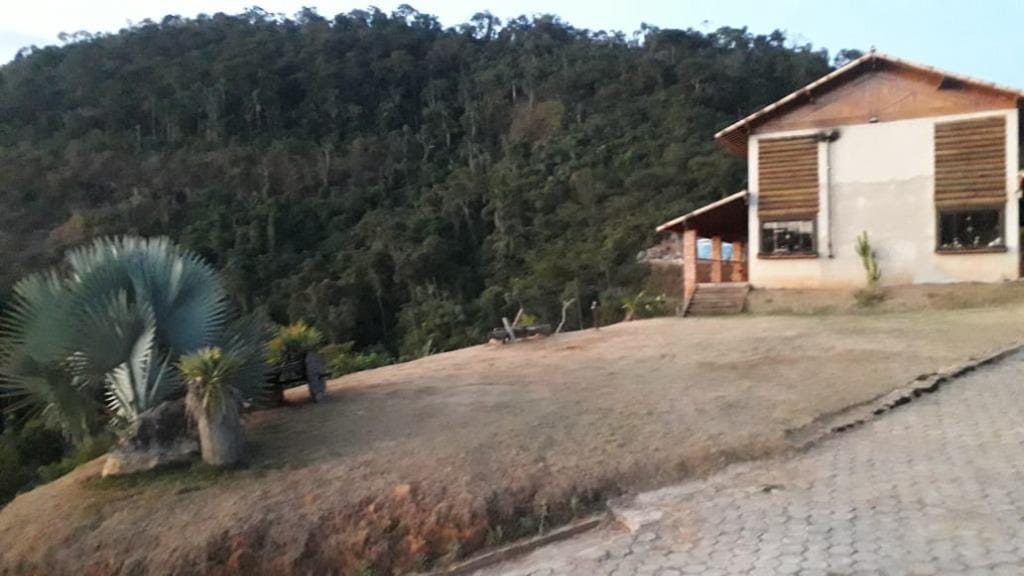 Casa à Venda em Barão do Retiro