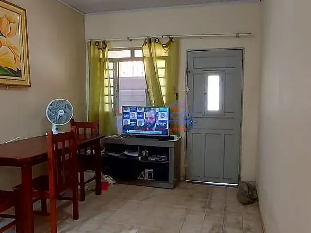 Casa com 90m² 1 quarto e 1 banheiro, à venda, no bairro Centro em Jacareí