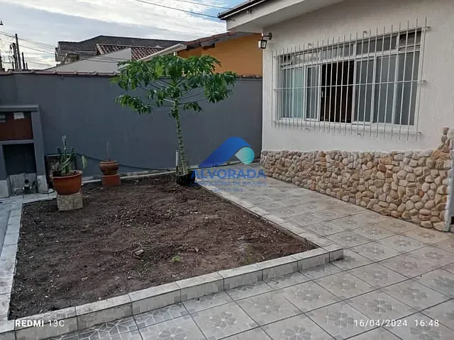 Casa com 250m² 3 quartos e 2 banheiros, à venda, no bairro Jardim das Indústrias em São José dos Campos