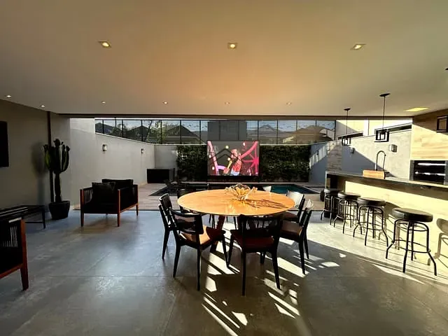 Casa com 320m² 4 quartos e 8 banheiros, à venda, no bairro Recreio dos Bandeirantes em Rio de Janeiro