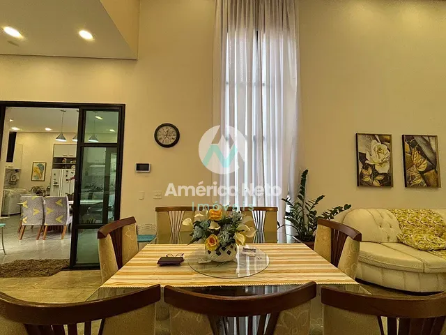 Casa com 264m² 3 quartos e 5 banheiros, à venda, no bairro Olímpico em São Caetano do Sul