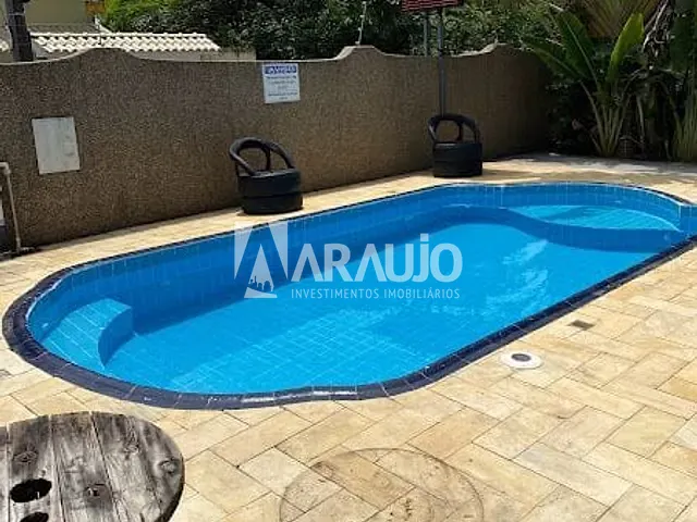 Casa com 498m² 6 quartos e 5 banheiros, à venda, no bairro Cabeçudas em Itajaí