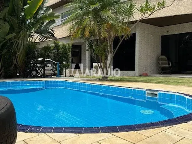 Casa com 498m² 6 quartos e 5 banheiros, à venda, no bairro Cabeçudas em Itajaí