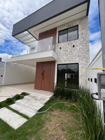 Casa com 210m² 4 quartos e 2 banheiros, à venda, no bairro Parque Novo Jockey em Campos dos Goytacazes