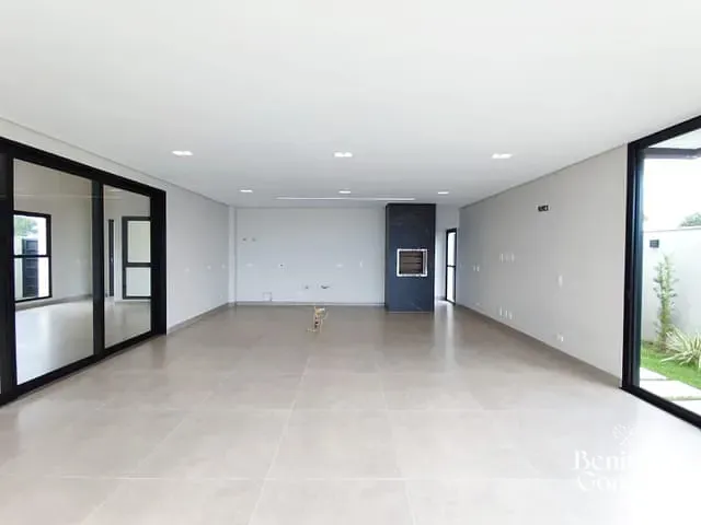 Casa com 525m² 4 quartos e 5 banheiros, à venda, no bairro Jardins de Monet Residence em Maringá