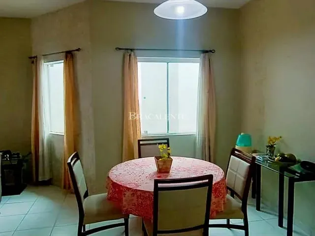 Casa com 598m² 3 quartos e 3 banheiros, à venda, no bairro Vila Capuava em Valinhos