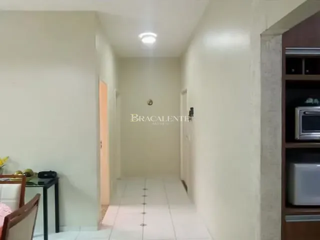 Casa com 598m² 3 quartos e 3 banheiros, à venda, no bairro Vila Capuava em Valinhos