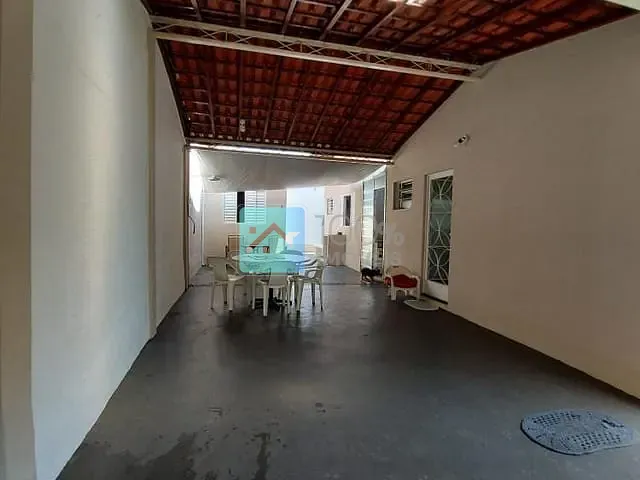 Casa com 120m² 3 quartos e 1 banheiro, à venda, no bairro Parque Industrial em São José dos Campos