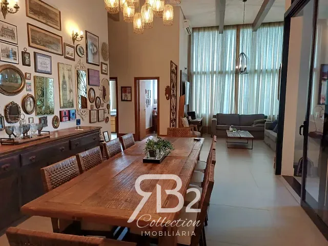 Casa 3 quartos e 6 banheiros, à venda, no bairro Monte Alegre em Vinhedo