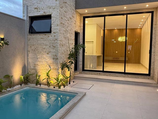 Casa com 198m² 3 quartos e 4 banheiros, à venda, no bairro Parque Universitário em Franca
