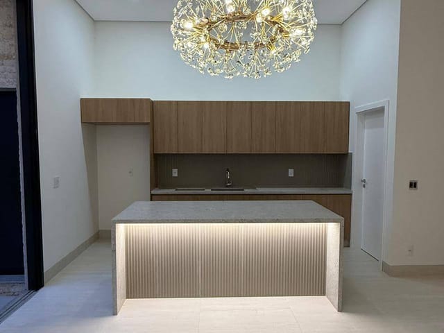 Casa com 198m² 3 quartos e 4 banheiros, à venda, no bairro Parque Universitário em Franca