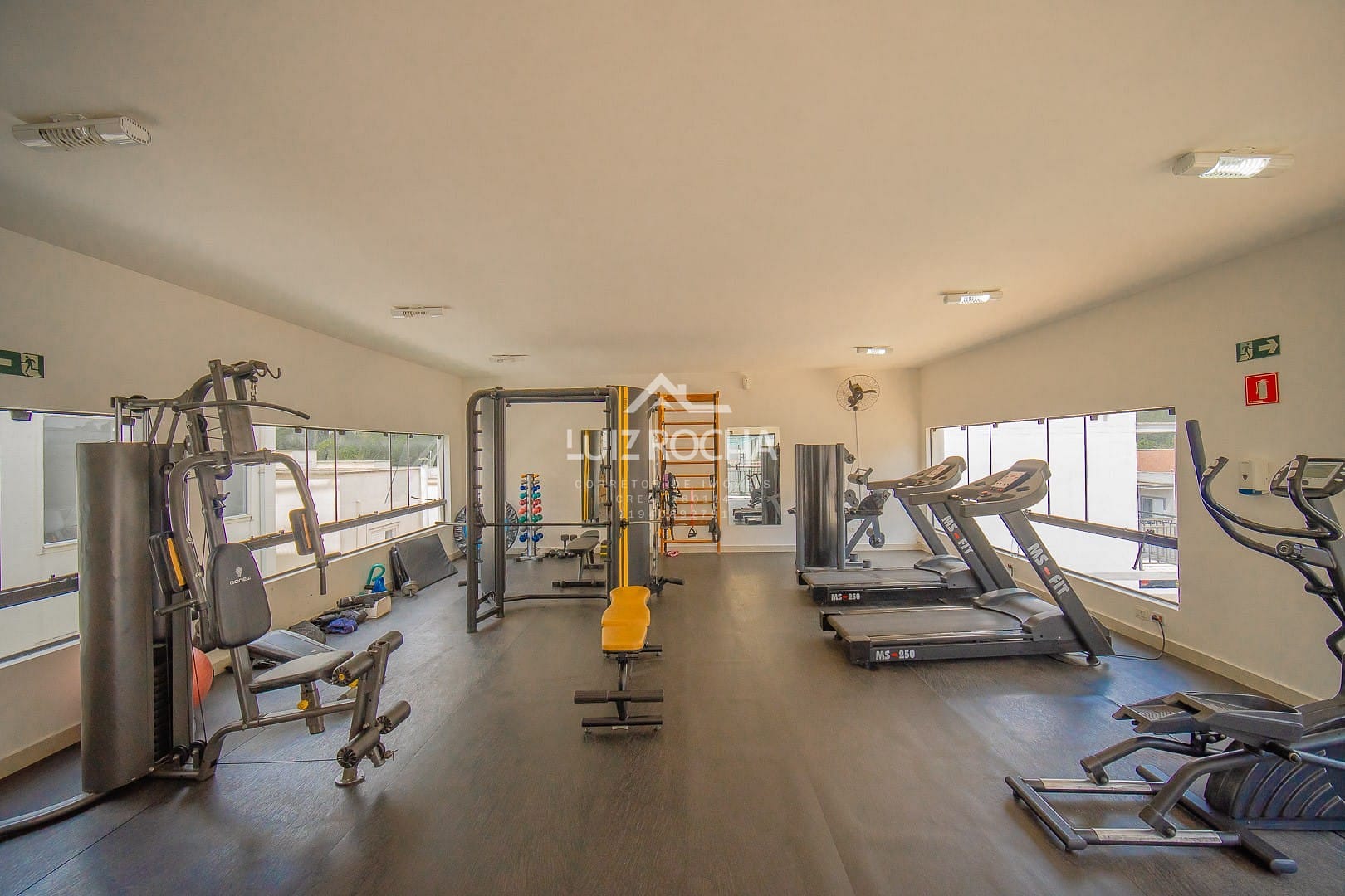Casa à venda com 3 quartos, 106m² - Foto 42