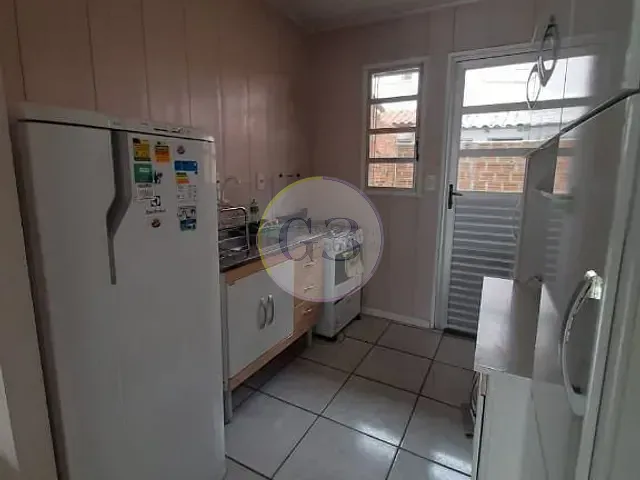 Casa 2 quartos e 1 banheiro, à venda, no bairro Carreiros em Rio Grande