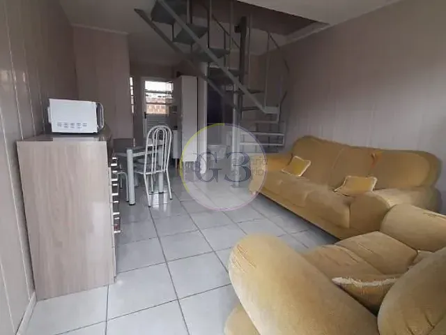 Casa 2 quartos e 1 banheiro, à venda, no bairro Carreiros em Rio Grande