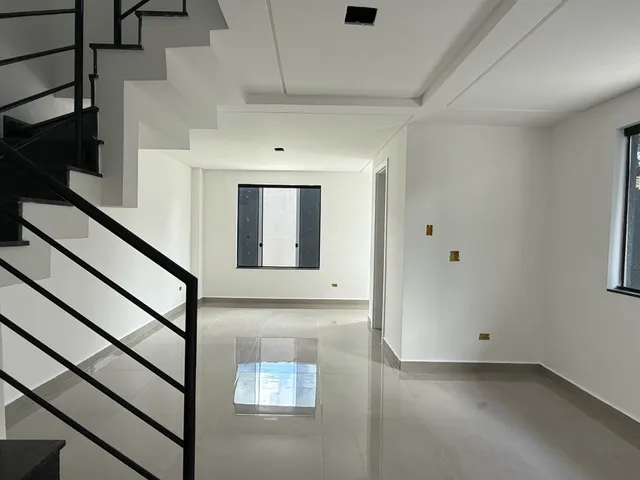 Casa 3 quartos e 3 banheiros, à venda, no bairro Alto Boqueirão em Curitiba