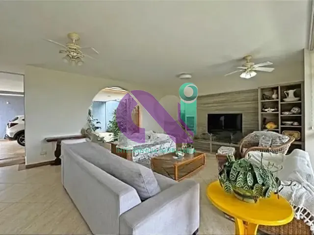 Casa com 2268m² 6 quartos e 4 banheiros, à venda, no bairro peruibe em Peruíbe