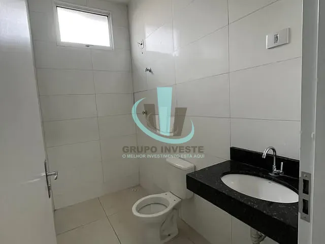 Casa com 200m² 2 quartos e 2 banheiros, à venda, no bairro RESIDENCIAL MONTE CARLO em ARARAQUARA