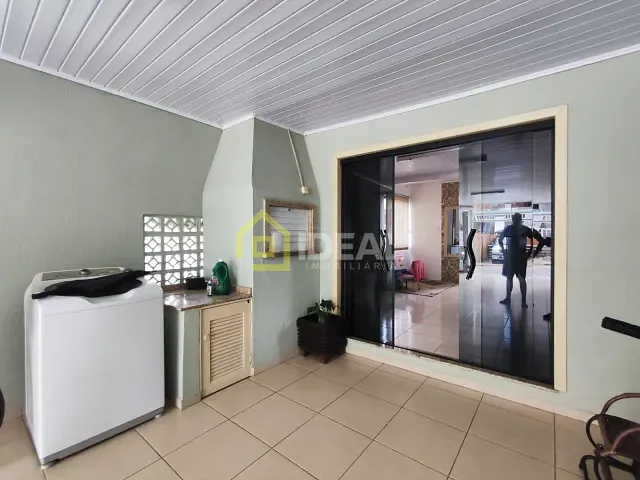Casa com 210m² 5 quartos e 3 banheiros, à venda, no bairro Industriários em Concórdia