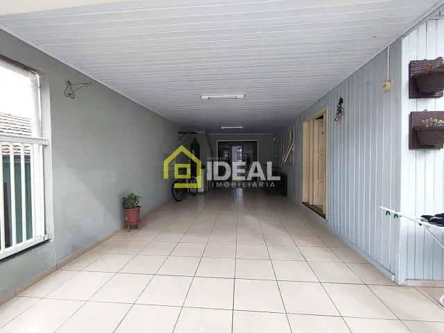 Casa com 210m² 5 quartos e 3 banheiros, à venda, no bairro Industriários em Concórdia