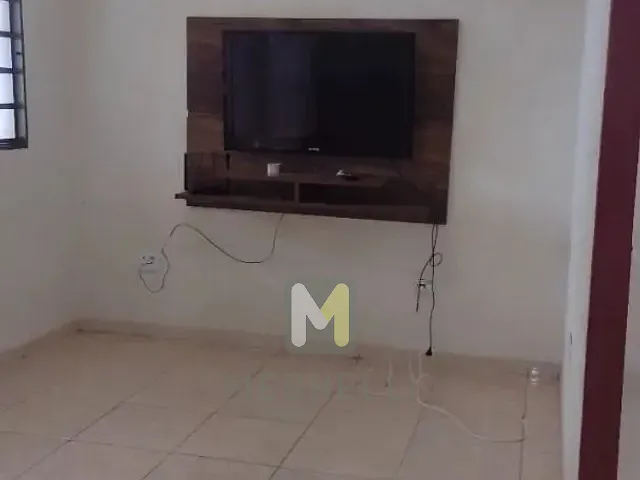 Casa com 136m² 2 quartos e 1 banheiro, à venda, no bairro Parque Das Amoreiras em Serrana