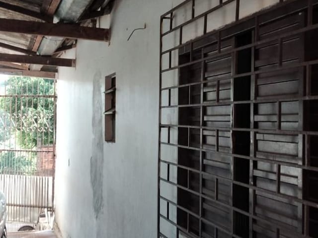 Casa com 320m² 2 quartos e 1 banheiro, à venda, no bairro Jardim Ana Eliza em Cambé