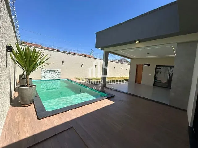 Casa 3 quartos e 4 banheiros, à venda, no bairro Cardoso em Aparecida de Goiânia