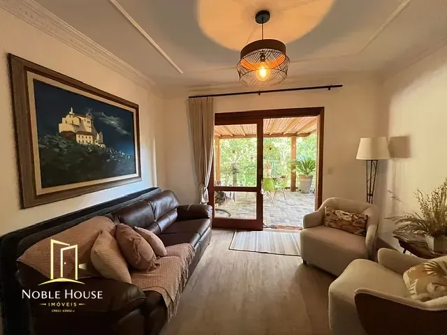 Casa com 850m² 7 quartos e 6 banheiros, à venda ou para alugar, no bairro Marambaia em Vinhedo