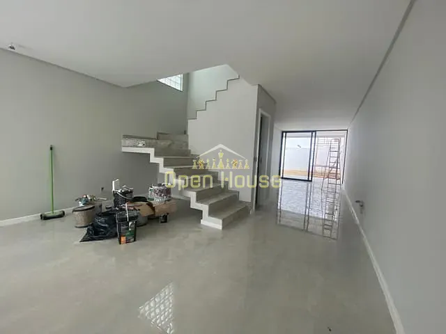 Casa com 180m² 3 quartos e 2 banheiros, à venda, no bairro Jardim Amália em Volta Redonda