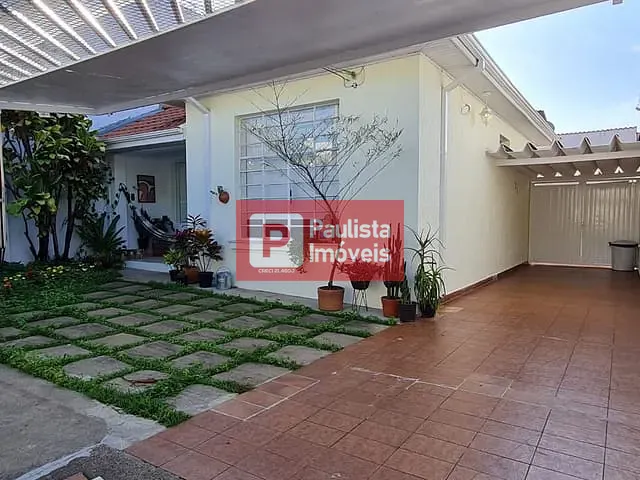 Casa com 225m² 2 quartos e 3 banheiros, à venda, no bairro Campo Belo em São Paulo