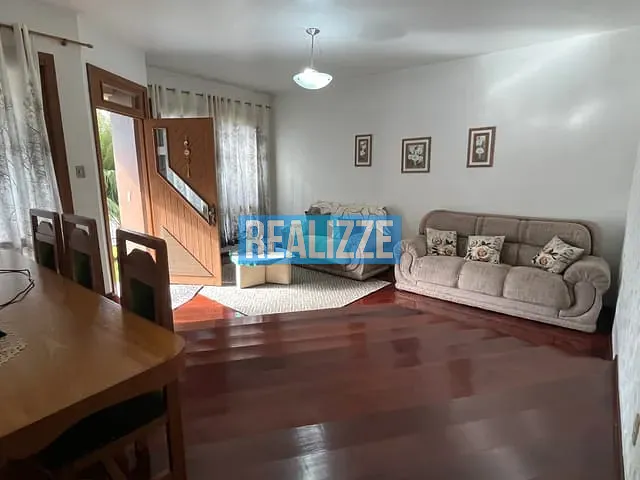 Casa com 511m² 4 quartos e 1 banheiro, à venda, no bairro Centro em Marau