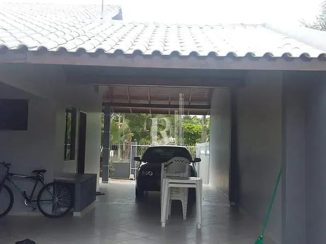 Casa com 480m² 4 quartos e 1 banheiro, à venda, no bairro Praça em Tijucas