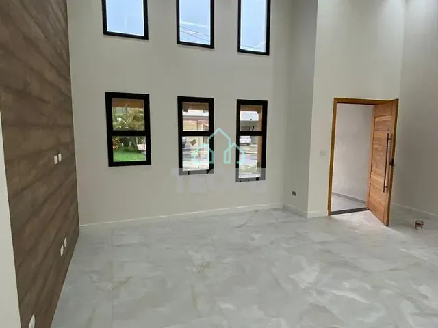 Casa com 264m², à venda, no bairro Parque Sao Luis em Taubaté