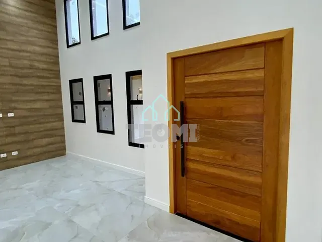 Casa com 264m², à venda, no bairro Parque Sao Luis em Taubaté