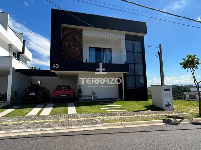 Casa 3 quartos e 3 banheiros, à venda, no bairro Casa de Pedra em Volta Redonda
