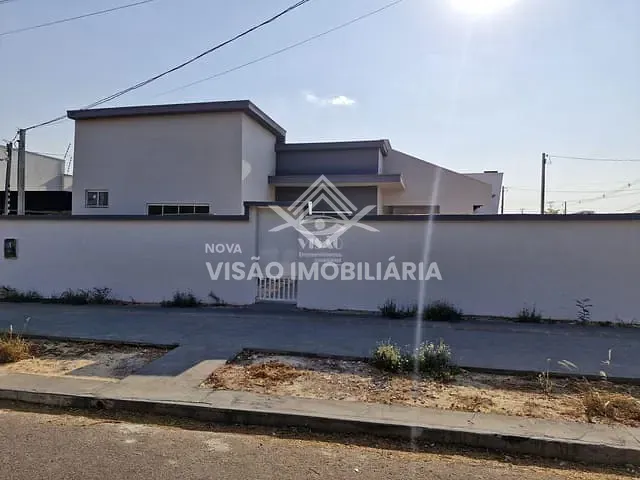 Casa com 208m² 2 quartos e 1 banheiro, à venda, no bairro Jardim Paraíso em Sinop