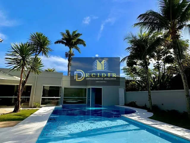 Casa com 1000m² 5 quartos e 7 banheiros, à venda, no bairro Jardim Acapulco em Guarujá