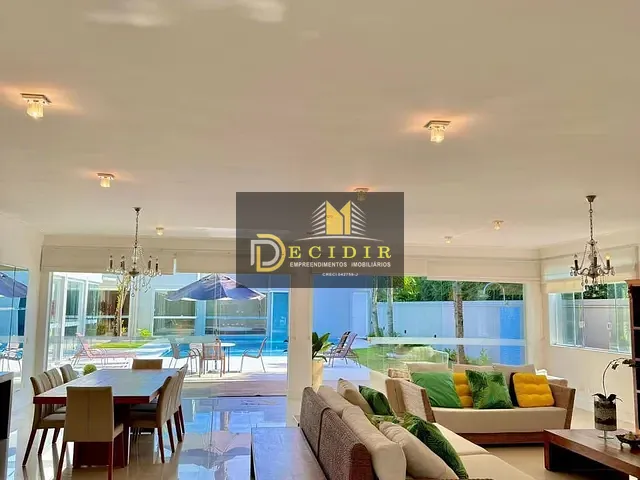 Casa com 1000m² 5 quartos e 7 banheiros, à venda, no bairro Jardim Acapulco em Guarujá