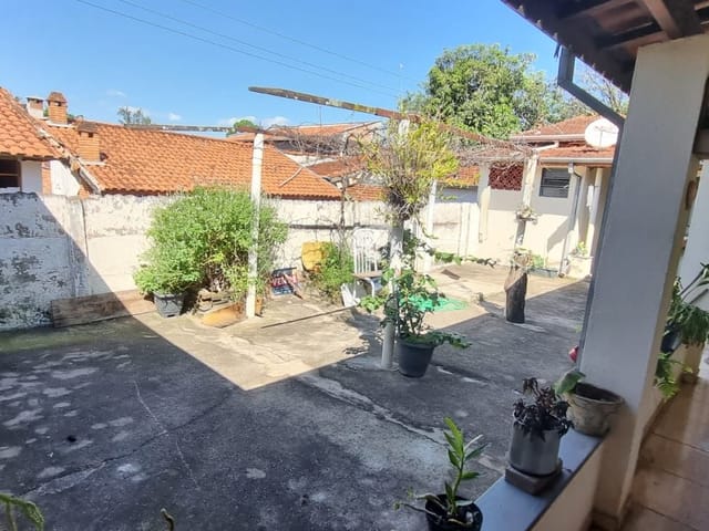 Casa com 250m² 2 quartos e 2 banheiros, à venda, no bairro Jardim Fleming em São João da Boa Vista