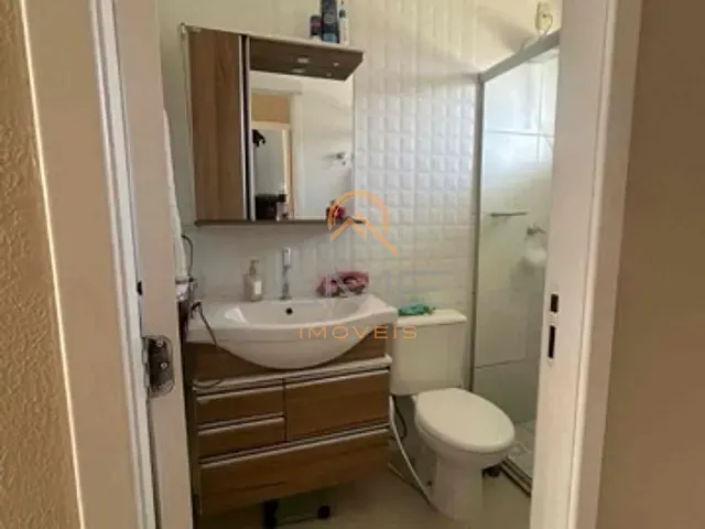Casa 2 quartos e 1 banheiro, à venda, no bairro Três Vendas em Pelotas