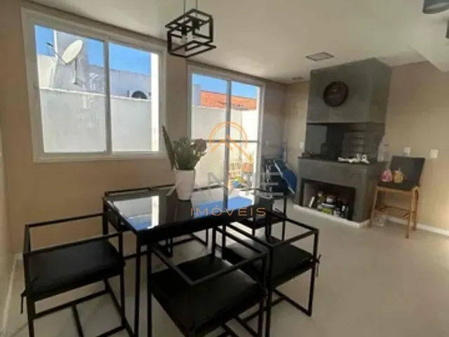 Casa 2 quartos e 1 banheiro, à venda, no bairro Três Vendas em Pelotas