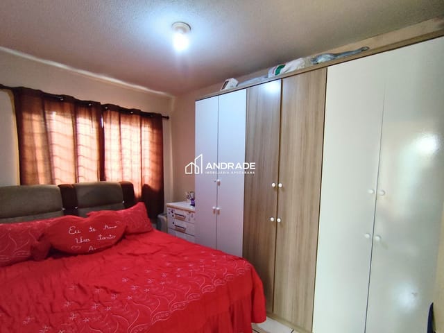 Casa 2 quartos e 1 banheiro, à venda, no bairro Conjunto Habitacional Solo Sagrado em Apucarana