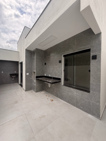 Casa com 140m² 3 quartos e 2 banheiros, à venda, no bairro Parque Novo Jockey em Campos dos Goytacazes