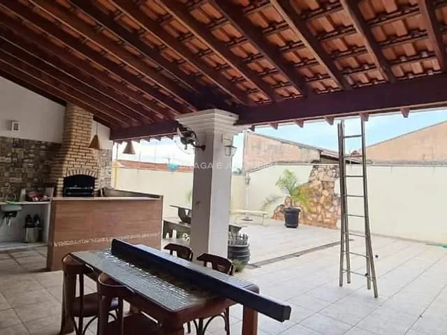 Casa com 370m² 3 quartos e 5 banheiros, à venda ou para alugar, no bairro Jardim Panorama em São José do Rio Preto